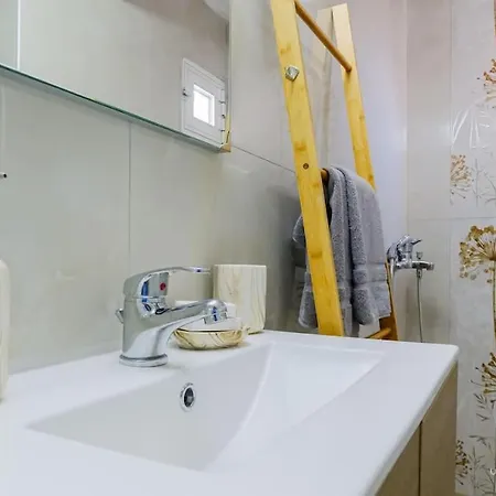 Apartment Fiorentino 2-bdrm Apartment, Vesta Philoxenia *